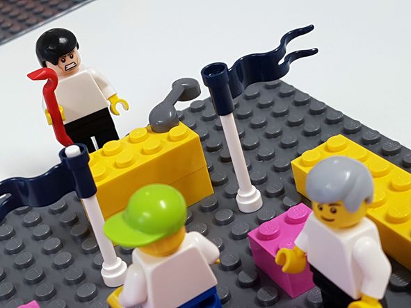 Lego-Darstellung einer Gewaltsituation